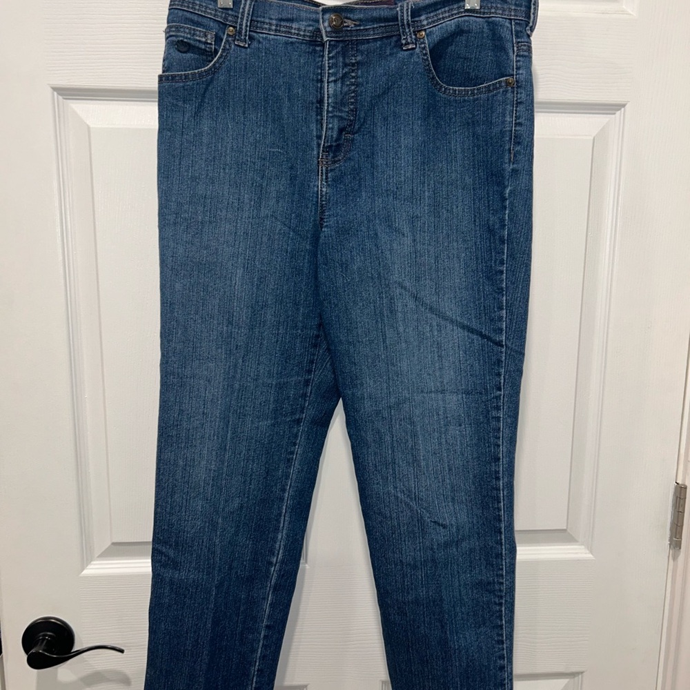 Gloria Vanderbilt Blue Straight Leg Jeans‎ 12 Petite Short